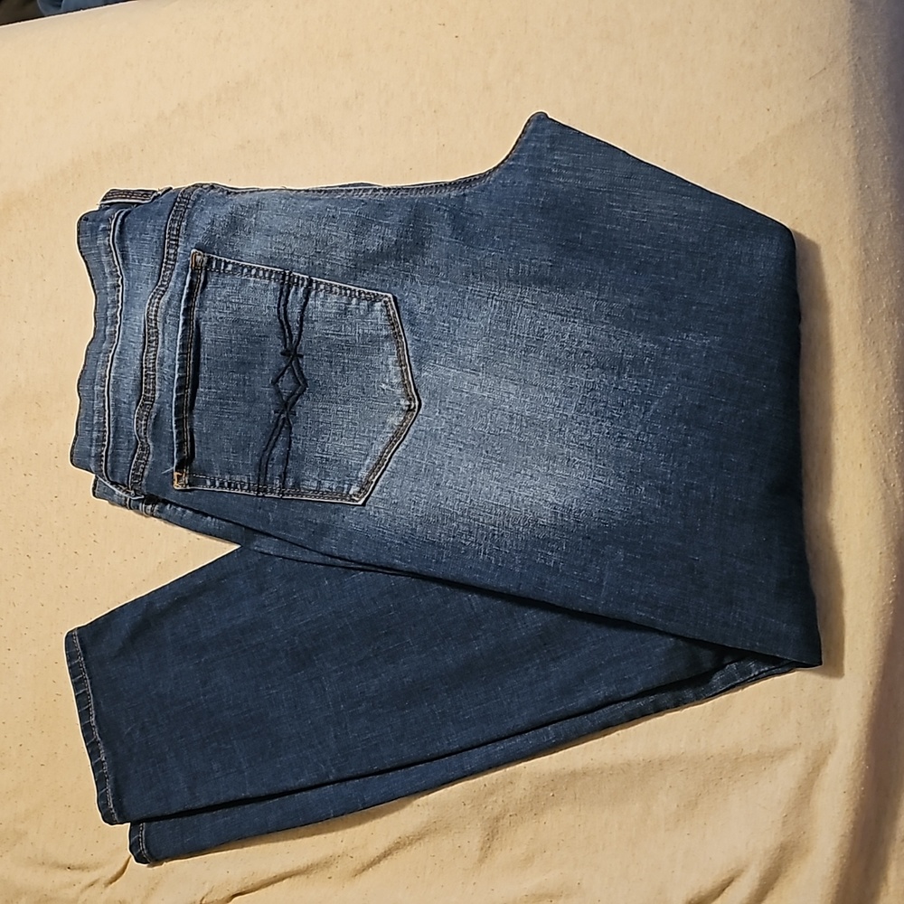 Mudd juniors size 15 destressed skinny jeans